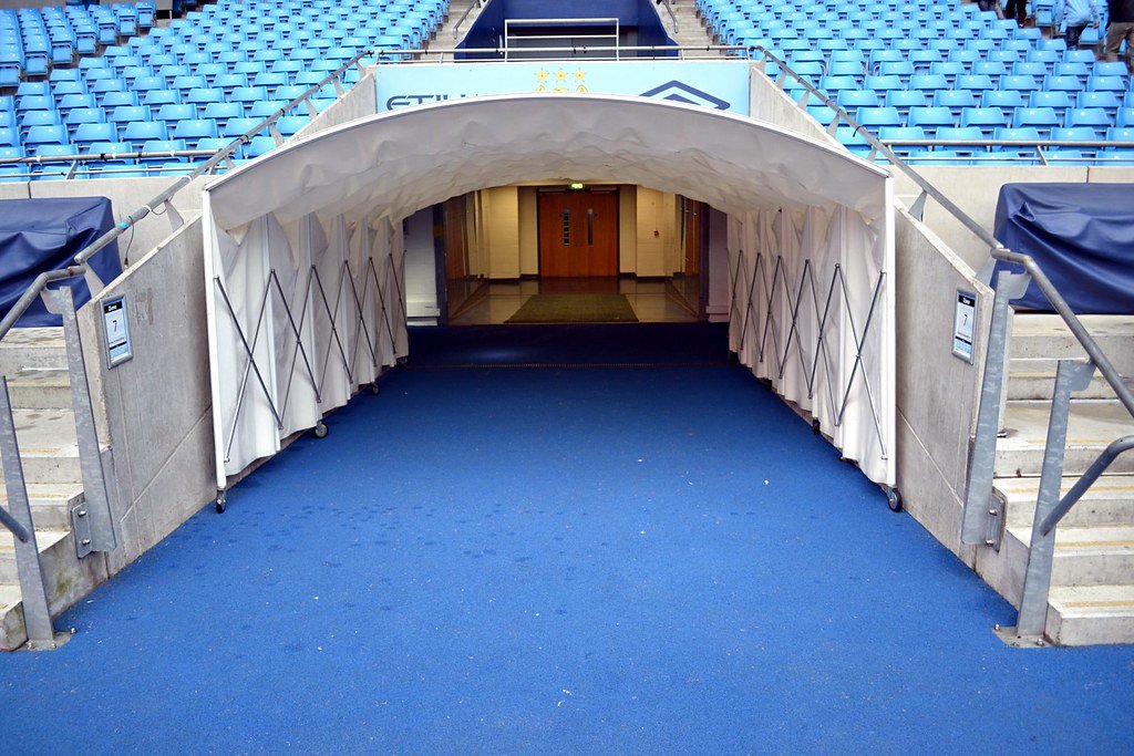 tunnel etihad stadium