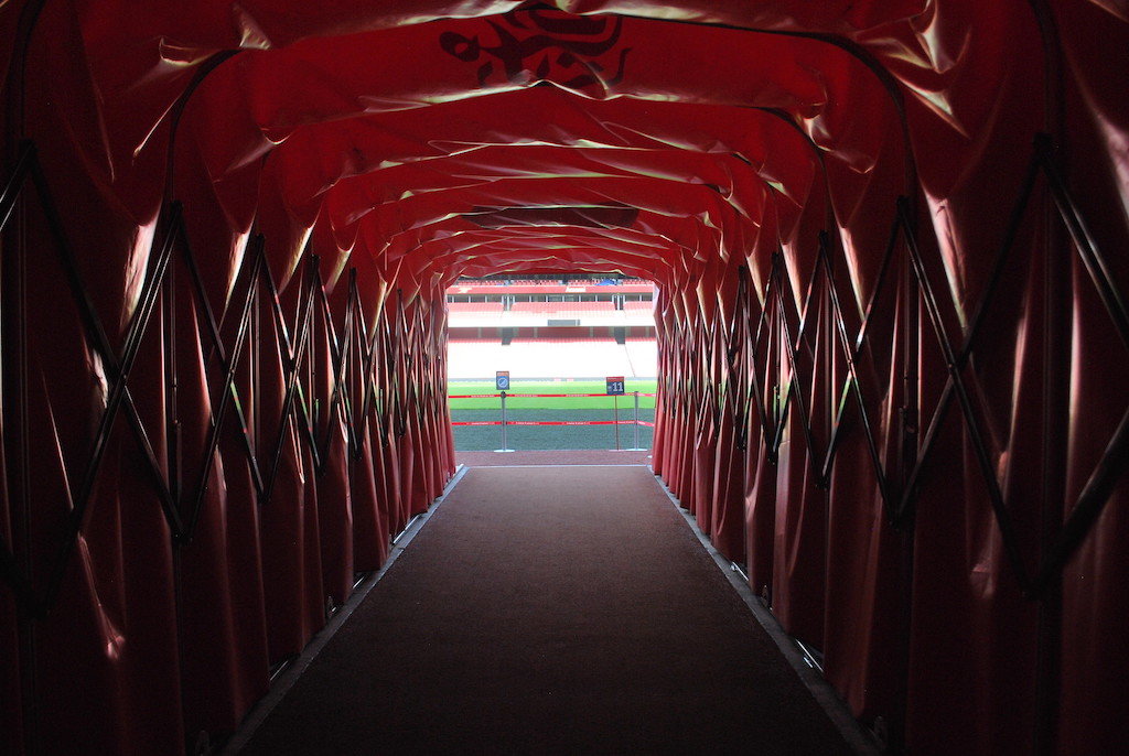 tunnel emirates stadium